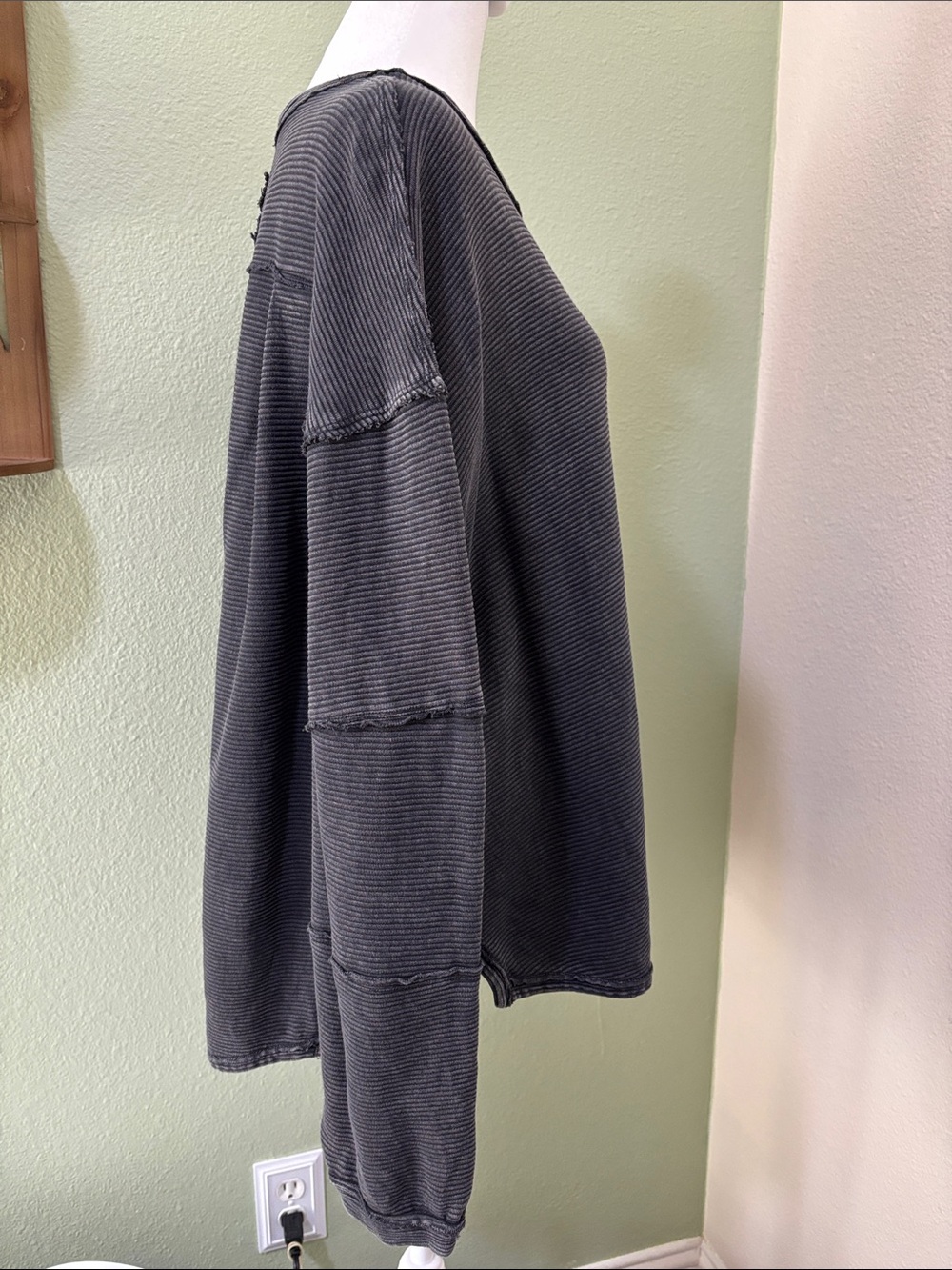 We The Free Ribbed Long Sleeve Top in Dark Grey Oversized Cotton Size Medium - Picture 10 of 10